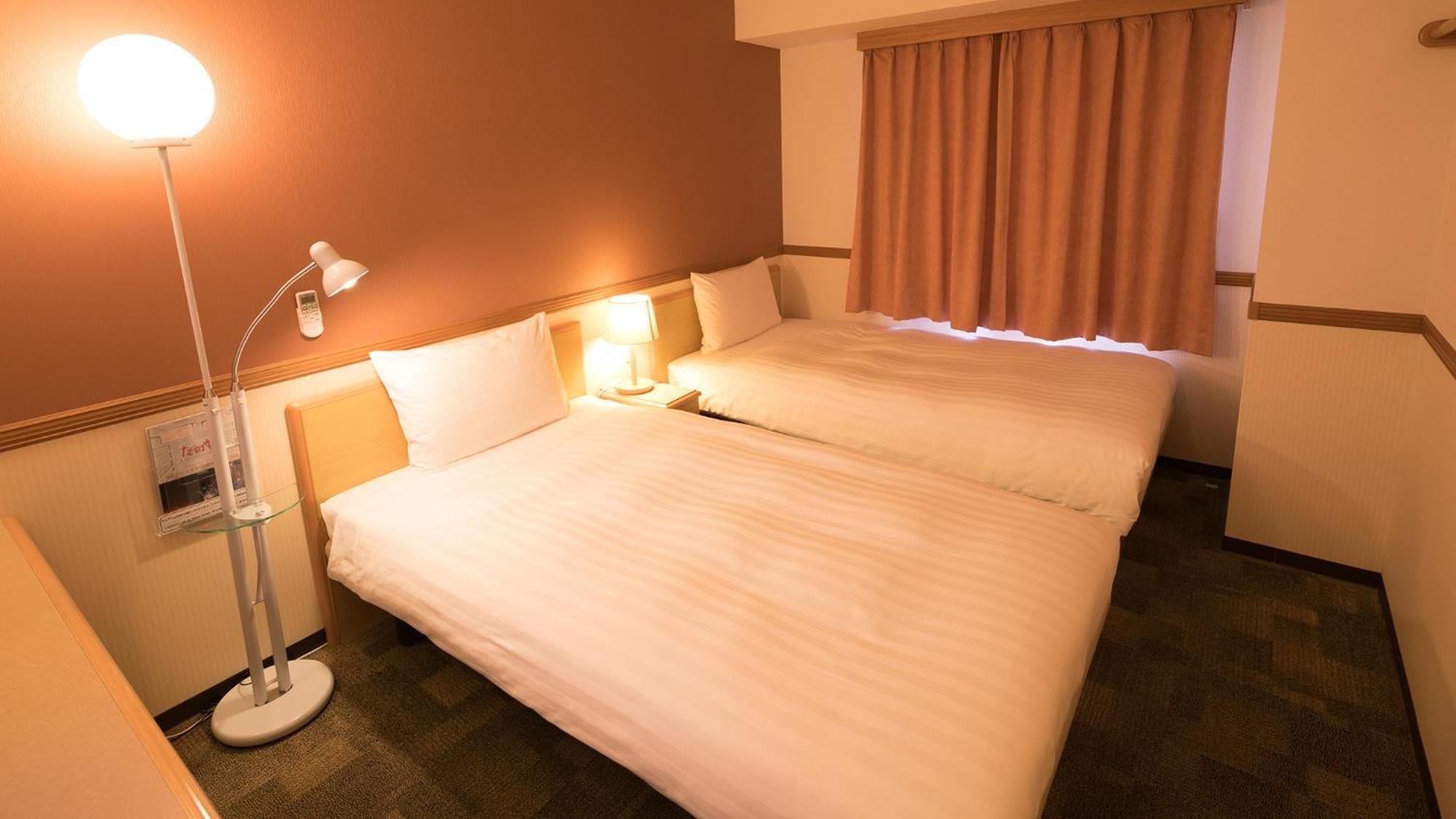 Toyoko Inn Aioi eki Shinkansen guchi Zimmer foto